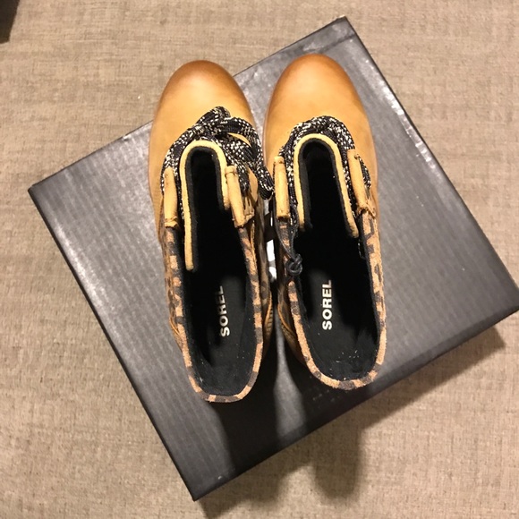 Sorel RARE Leopard Print Lexie wedges - Picture 8 of 8